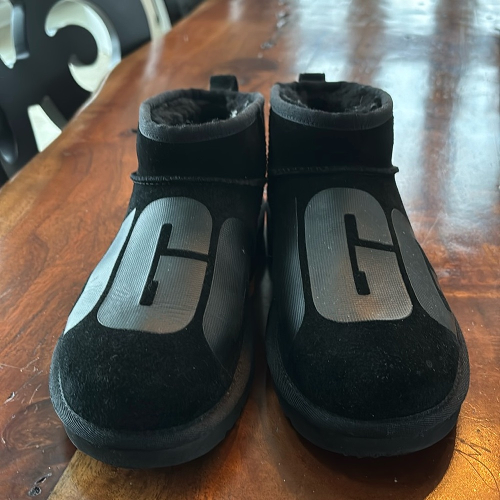 Ugg